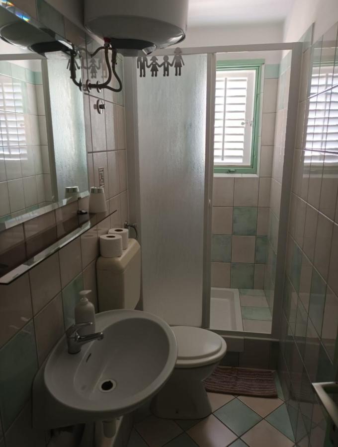 Apartments Martinovic By The Sea تشوكييتزا المظهر الخارجي الصورة