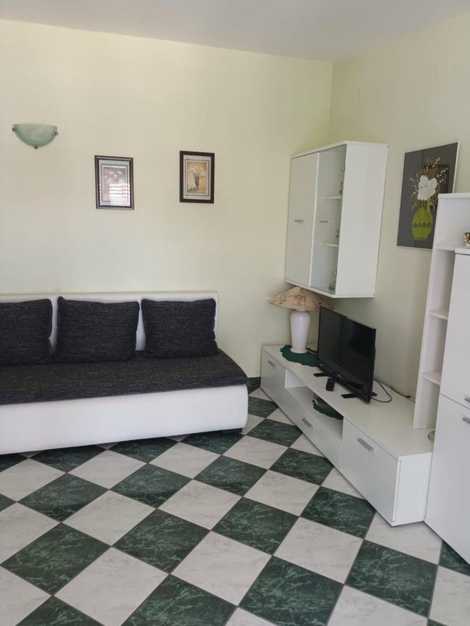 Apartments Martinovic By The Sea تشوكييتزا المظهر الخارجي الصورة