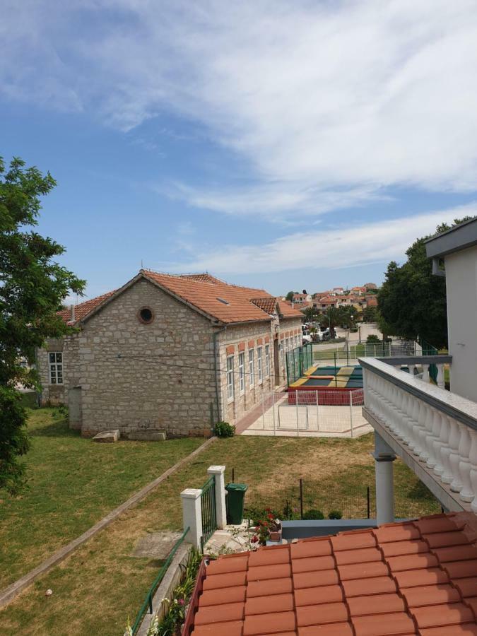 Apartments Martinovic By The Sea تشوكييتزا المظهر الخارجي الصورة