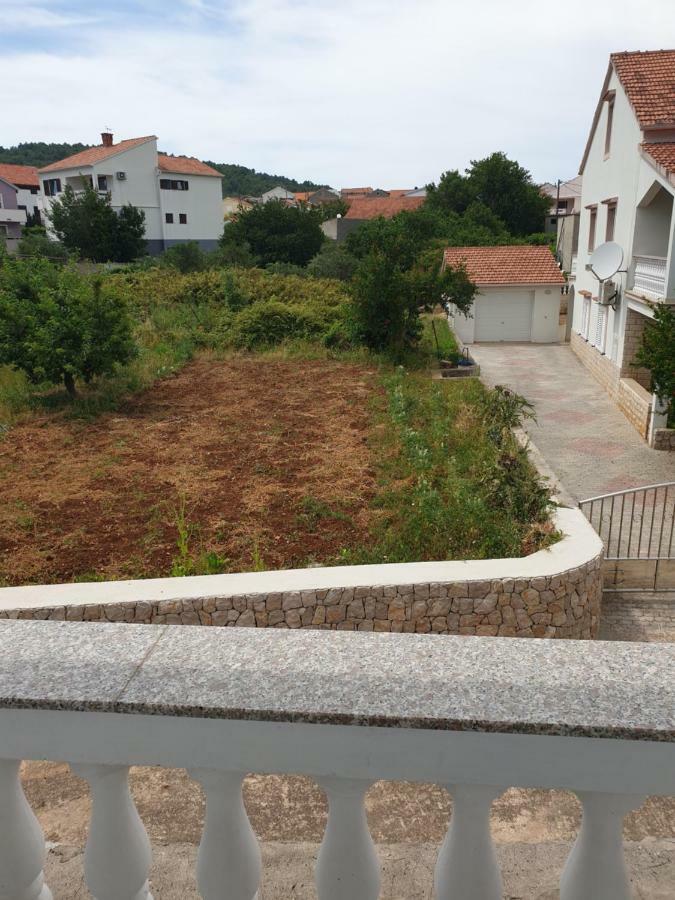Apartments Martinovic By The Sea تشوكييتزا المظهر الخارجي الصورة