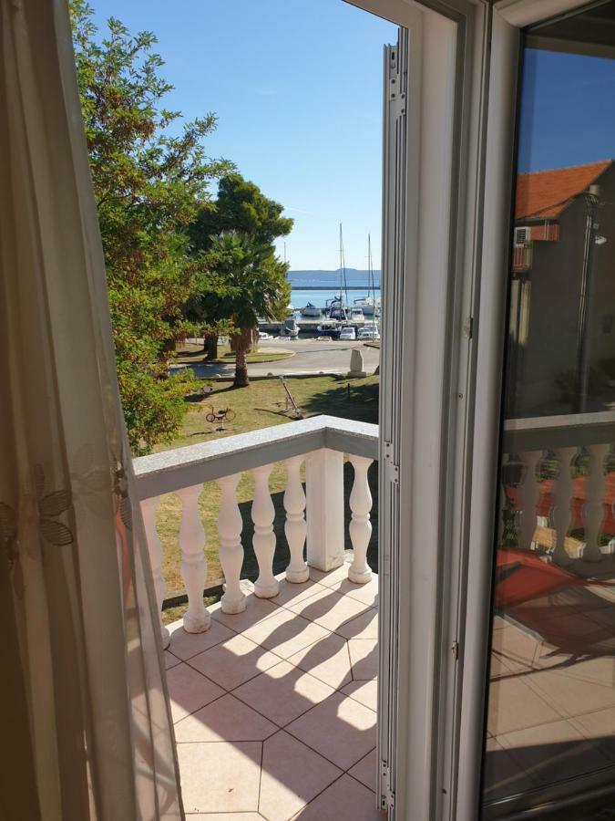 Apartments Martinovic By The Sea تشوكييتزا المظهر الخارجي الصورة